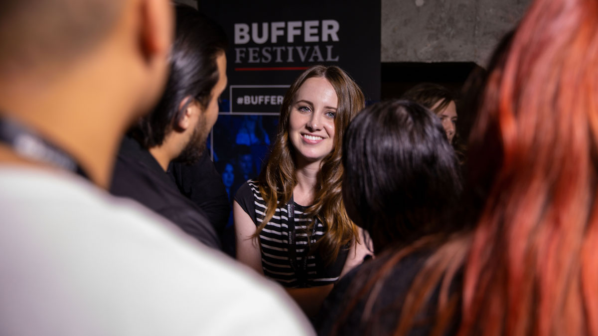 Sara Dietschy mingles with fans at Buffer Festival 2018