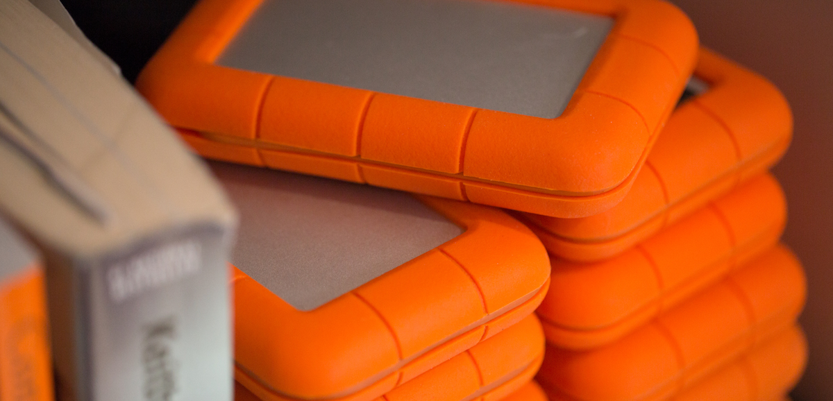 Duur ondersteboven zout The History of the LaCie Rugged: Creative Pros' Most Beloved Mobile Hard  Drive - LaCie Blog